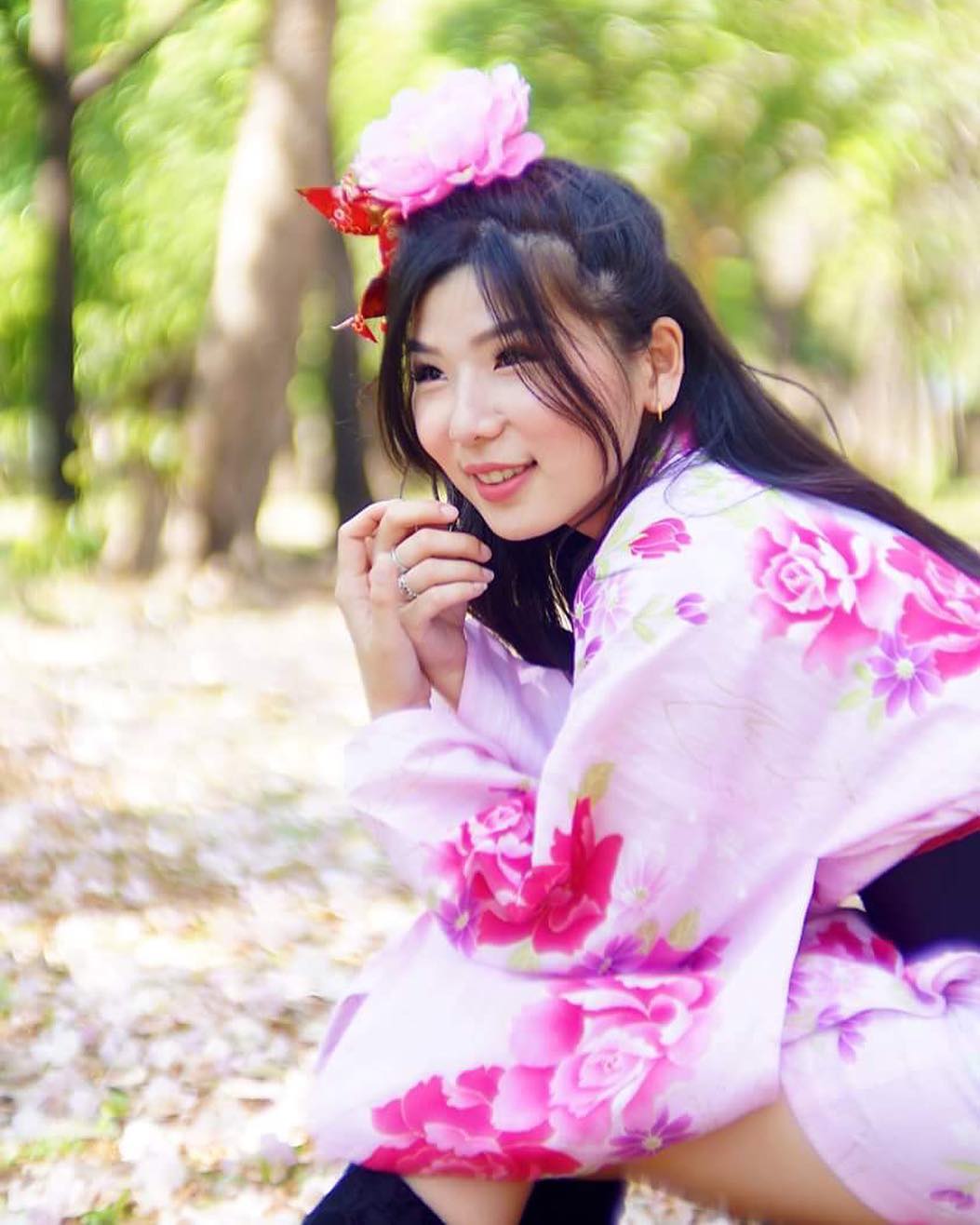 Customer wearing Sumo Vintage